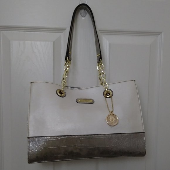 Anne Klein Shoulder Bag with Chain Handles Color Cream/Silver. - Picture 6 of 14
